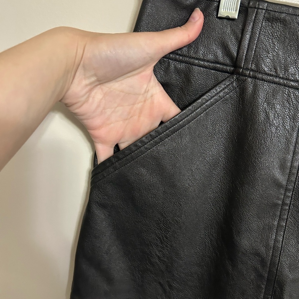 Spanx Leather Like Jogger Pant - Picture 5 of 11
